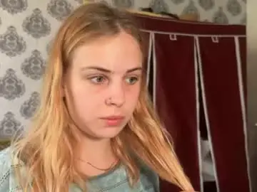 Chaturbate Live Sex Cam of alismoona