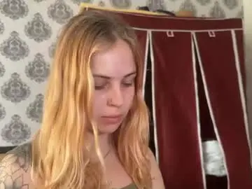 Chaturbate Live Sex Cam of alismoona