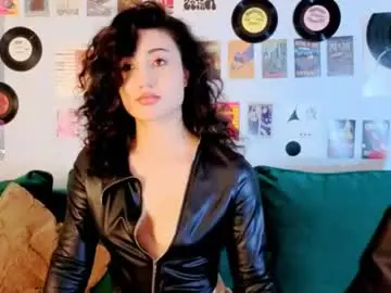 Chaturbate Free Porn Cam of maya_rogerss