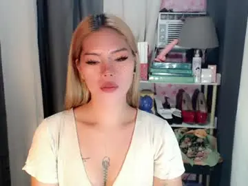 Chaturbate Adult Video Chat of andrea06121998