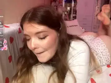 Chaturbate Watch Live Sex Cams of lily__moon_