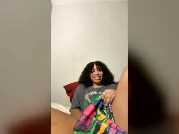 Chaturbate Live Sex Cam of sxmprxttybxtch