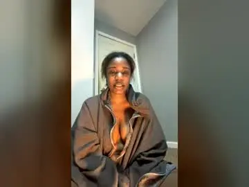 Chaturbate Live Sex Cam of soupypie7
