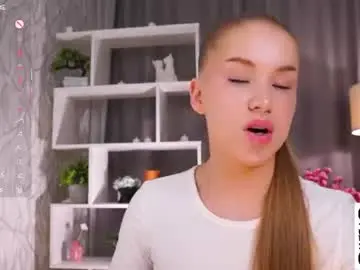 Chaturbate Free Live Porn of cinacandy