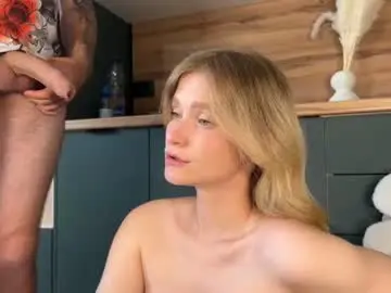 Chaturbate Free Live Porn of adele_nick2202