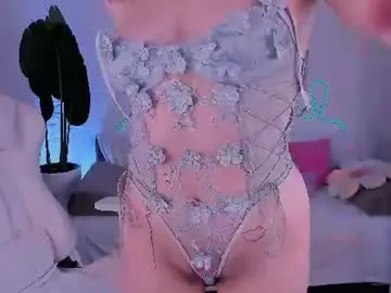 Chaturbate Free Live Porn of ginnygingergirl