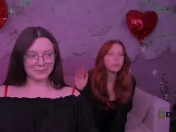Chaturbate Live Sex Cam of kriss_babyy