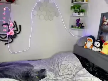 Chaturbate Free Porn Cam of emmie_everly