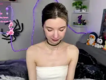 Chaturbate Free Live Porn of emmie_everly