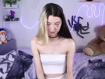 Chaturbate Live Sex of emmie_everly