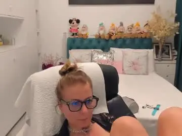 Chaturbate Live Sex of prettyblackeyes