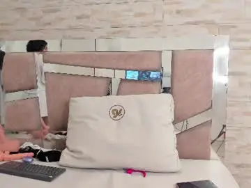 Chaturbate Best live sex cam show of cristine_colins