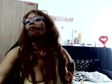 Chaturbate Free Live Porn of smilet_milf