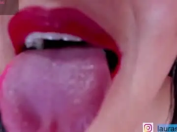 Chaturbate Sex Cam of laura_smith0