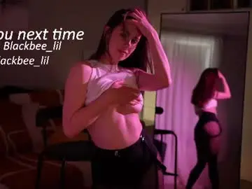 Chaturbate Free Live Porn of _blackbee_