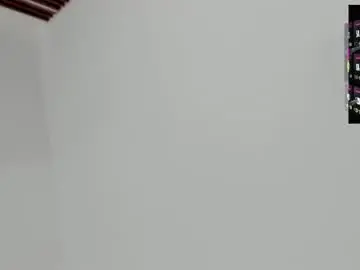 Chaturbate Live Sex Cam of ariana_nix