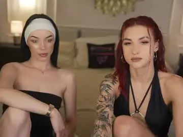 Chaturbate Nude Webcam of bright_diamonds_054
