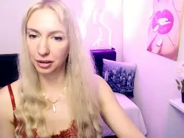 Chaturbate Watch Live Sex Cams of cute_smile_shy