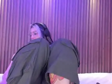 Chaturbate Live Sex Cam of gabyrose9