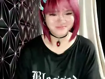 Chaturbate Live Sex Cam of queen_elicktra