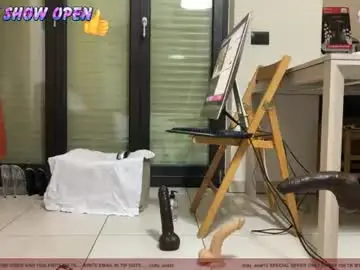 Chaturbate Live Porn of lady_anal