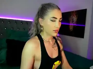 Chaturbate Watch Live Sex Cams of tweety_twist