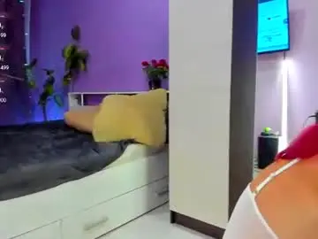 Chaturbate Live Sex Cam of nicablueeyes