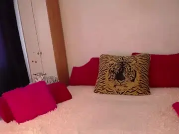 Chaturbate Watch Live Sex Cams of camilashine
