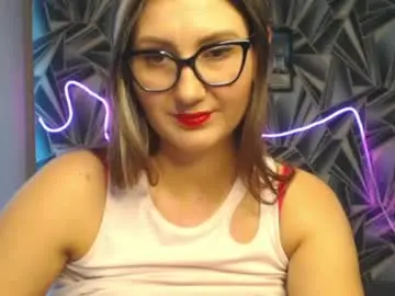 Chaturbate Watch Live Sex Cams of nikkikiss___