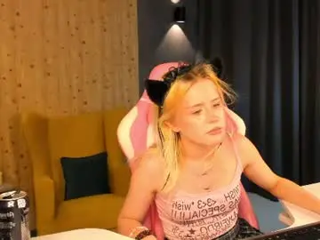 Chaturbate Sex Chat of kiki_peach