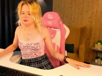 Chaturbate Nude Webcam of kiki_peach