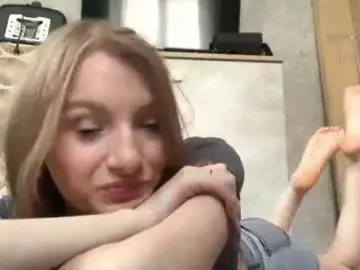 Chaturbate Live Sex Cam of cleotilderinde