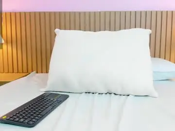 Chaturbate Watch Live Sex Cams of yeye_1