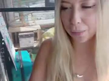 Chaturbate Live Porn of _mari_