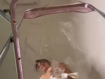 Chaturbate Live Sex of cuteelsa_