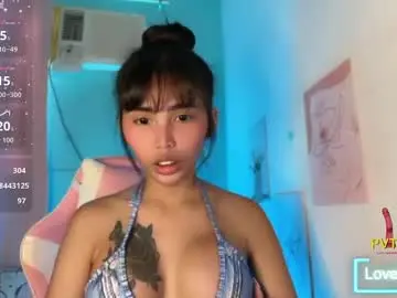 Chaturbate Live Sex Cam of im_your_sexy_wifexxx