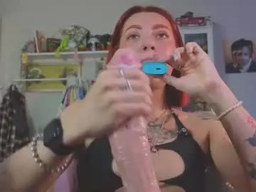 Chaturbate Live Sex Cam of ur_olivia