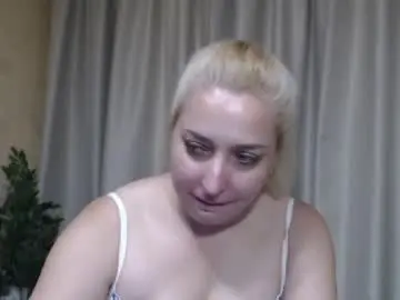 Chaturbate Live Sex Cam of ohsweetiren