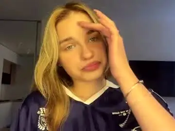 Chaturbate Live Porn of laurineleconey