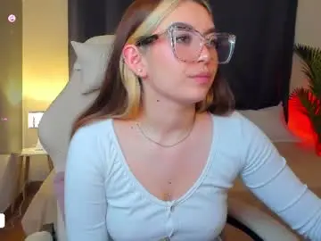 Chaturbate Watch Live Sex Cams of dakottaa__