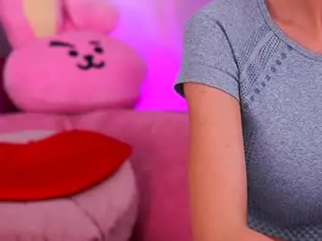 Chaturbate Live Sex Cam of therealfallingangel