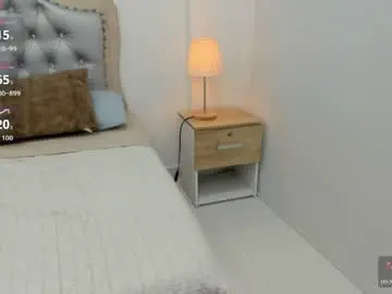 Chaturbate Live Sex Cam of mature_ariel