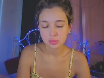 Chaturbate Live Sex Cam of funny_whotsss