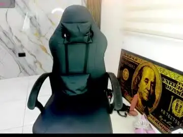 Chaturbate Sex Cam of queen_findom1