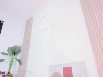 Chaturbate Live Sex Cam of shara_85