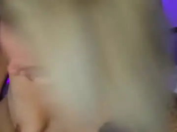 Chaturbate Free Live Porn of yogimilflover