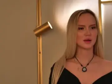 Chaturbate Watch Live Sex Cams of juliahotty_