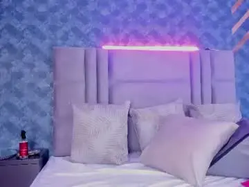 Chaturbate Adult Video Chat of niiamoore_