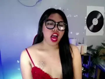 Chaturbate Live Sex Cam of im_ur_girl_demure