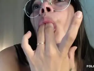 Chaturbate Sex Cam of cristal_sexyboobs_
